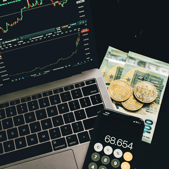 AI Prime Trader équipe d'experts en investissement cryptographique